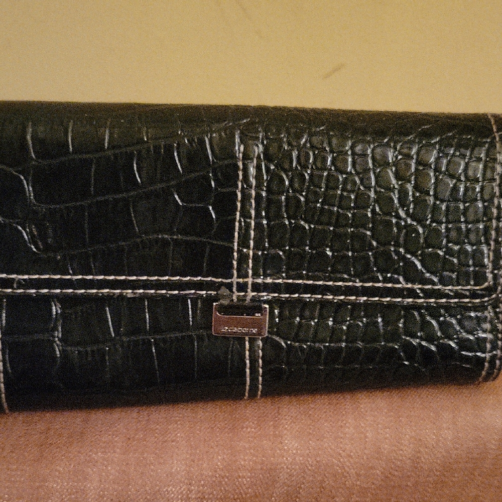 Liz Claiborne Black Croc-Embossed Wallet